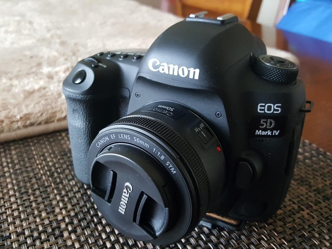 Canon 5D Mark IV